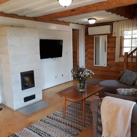 Paehkli Seaside Cottage With Cozy Outdoor Patio Koiguste Bagian luar foto